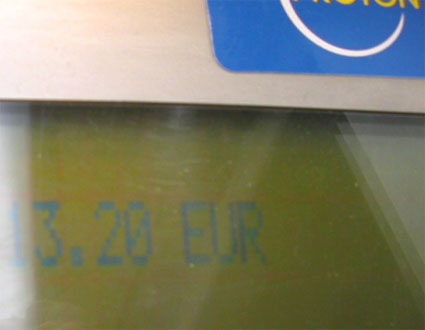 13 euros 20 sur l'ecran vert de ma nuit interparking